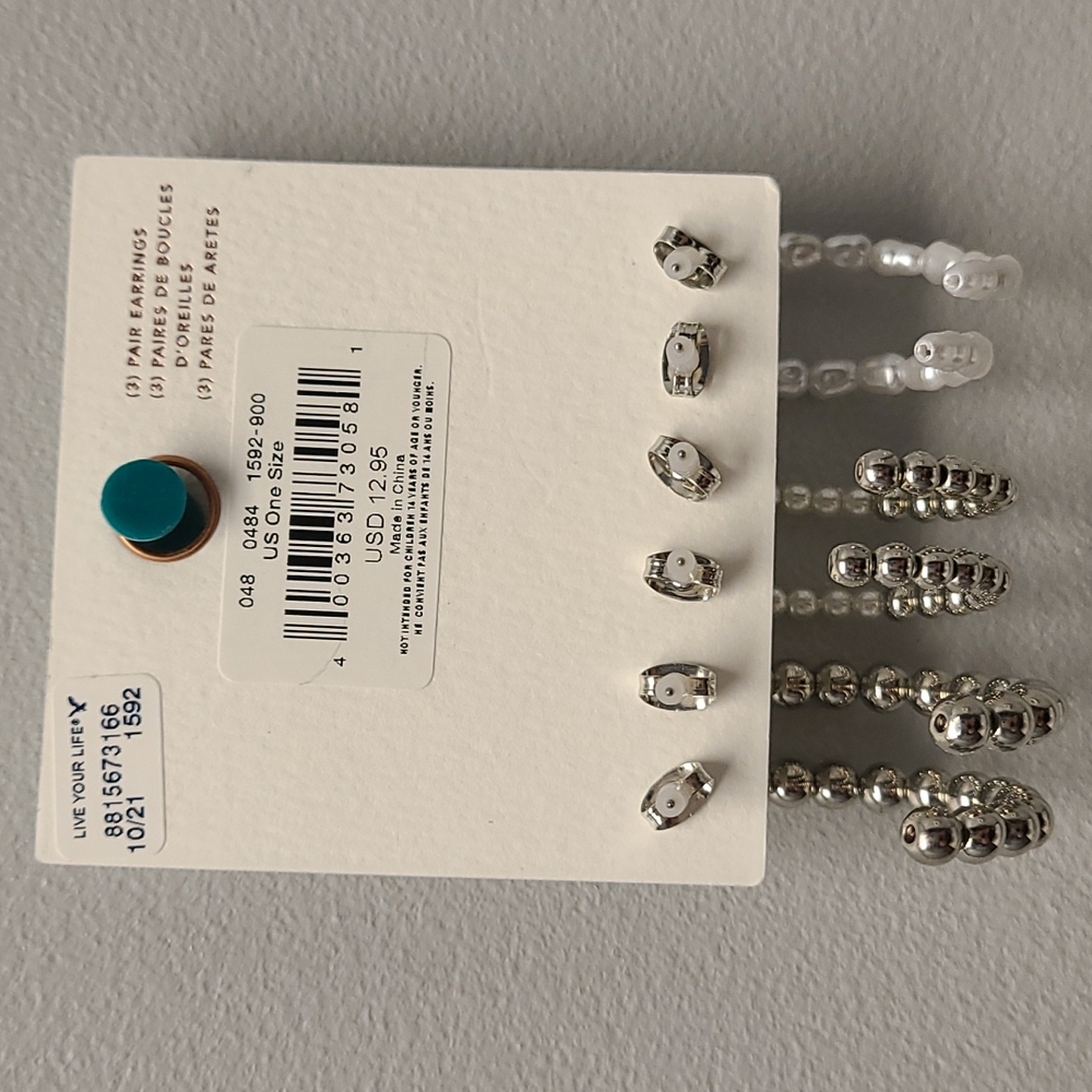 NWT-American Eagle Earrings 3 pair hoop/half hoop style - Picture 6 of 9